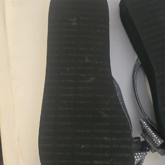 Yellow Box Black Sandals with Silver Glitter Bow - Picture 4 of 9